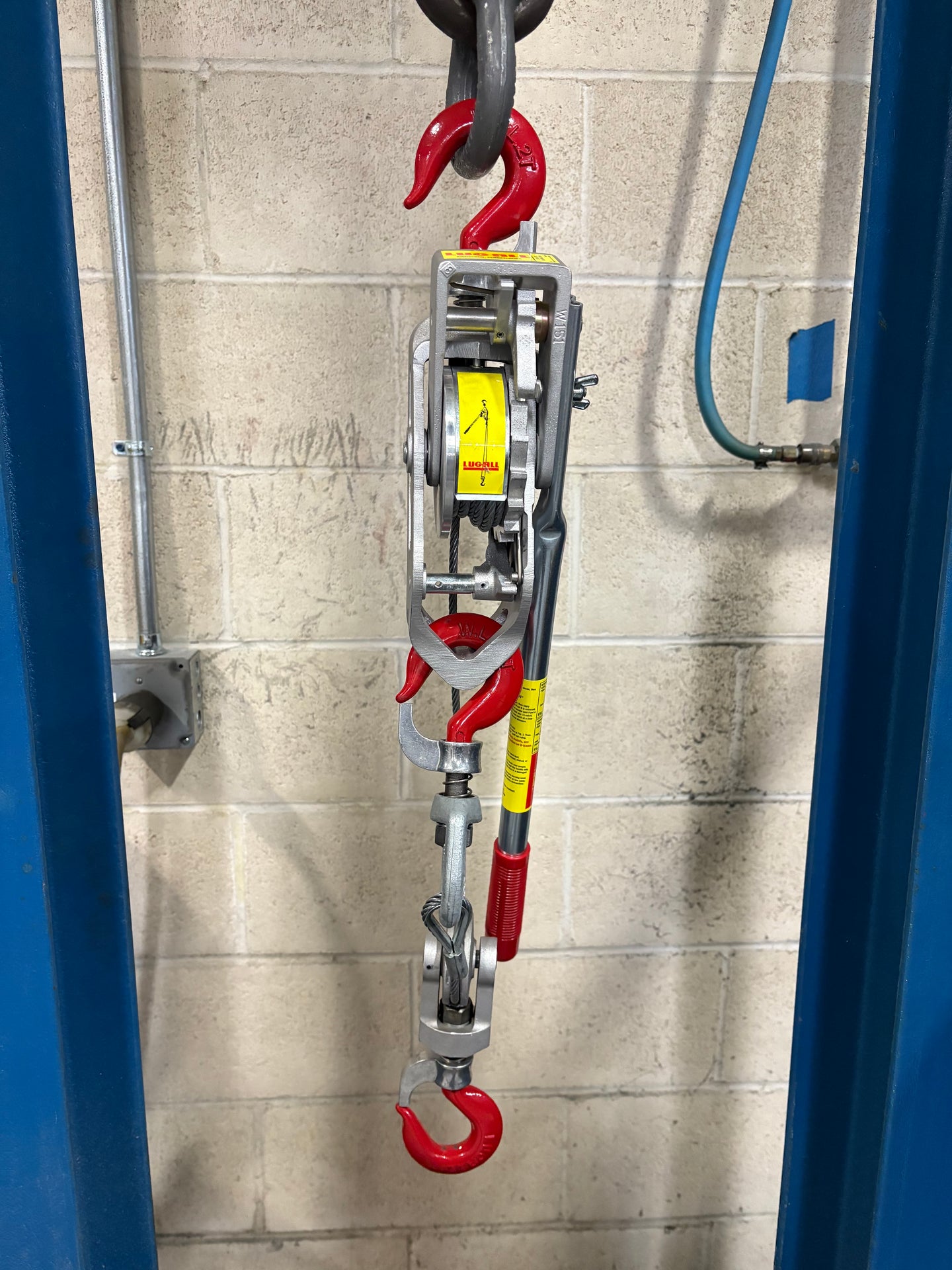 Refurb 3000-10U - 1 1/2 Ton Cable Hoist