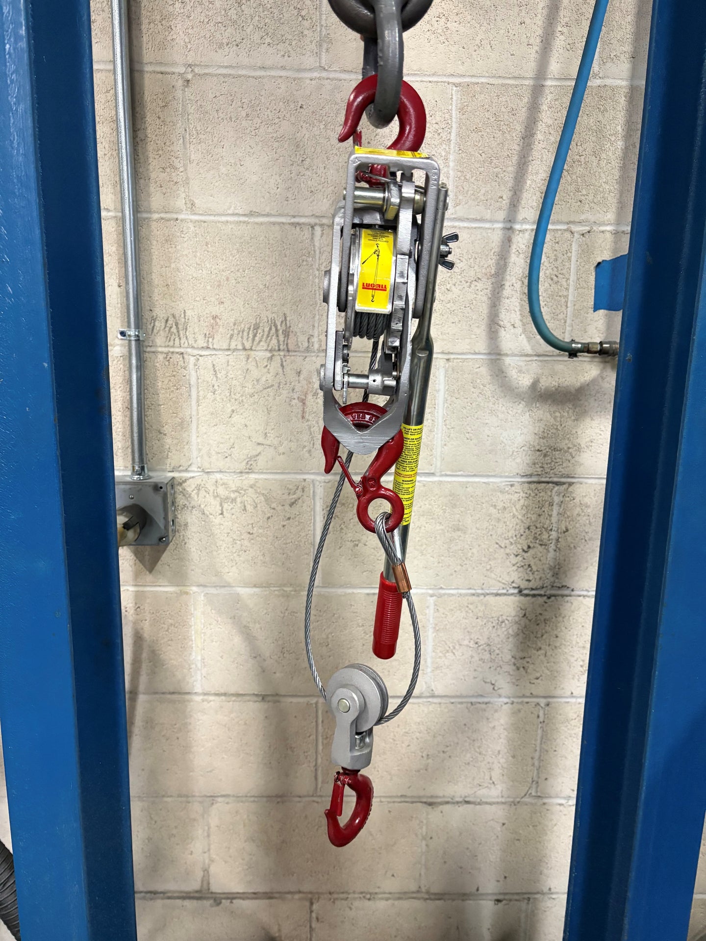 Refurb 310-R - 1 1/2 Ton Cable Hoist